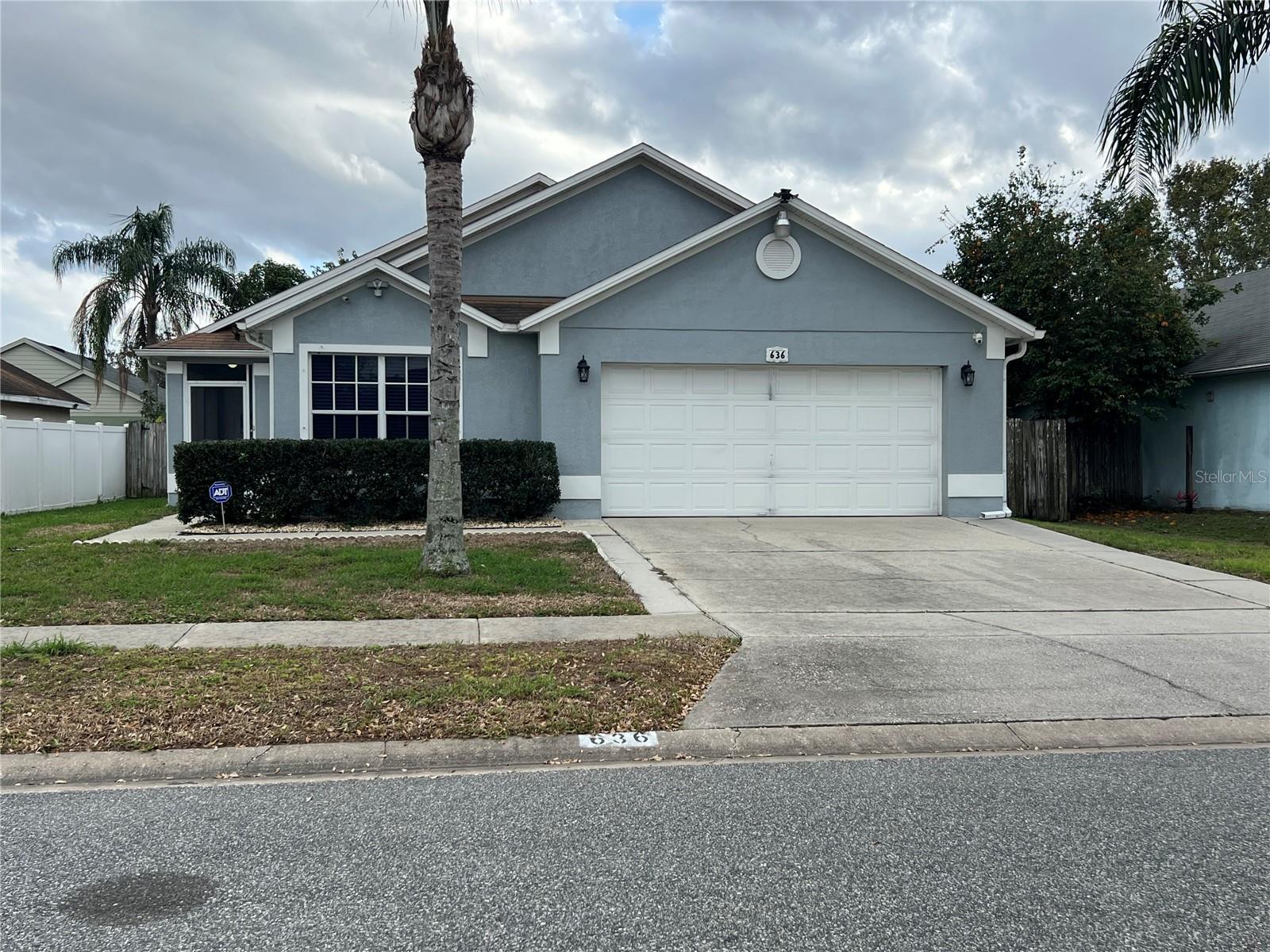 Photo one of 636 Bohannon Blvd Orlando FL 32824 | MLS O6283189