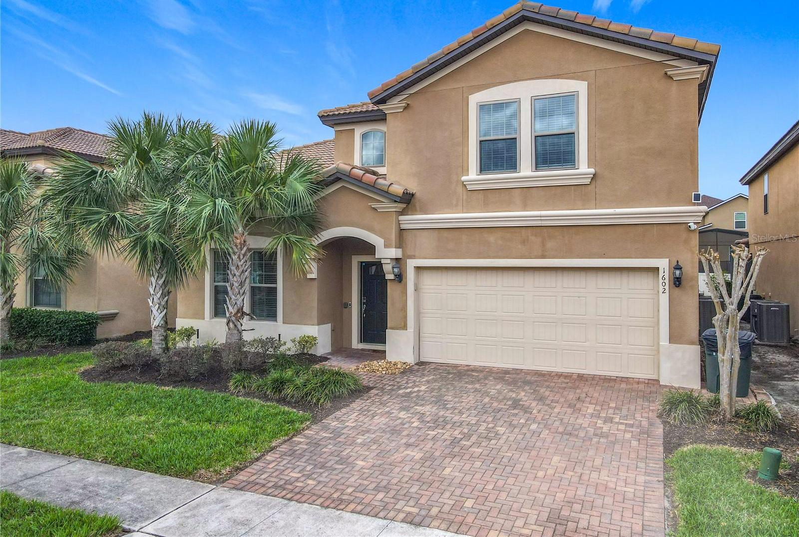 Photo one of 1602 Lima Ave Kissimmee FL 34747 | MLS O6283888