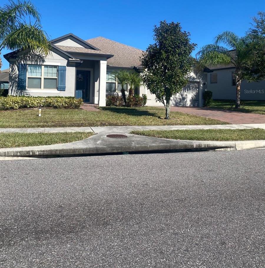 Photo one of 2475 Verde View Dr Apopka FL 32703 | MLS O6284154