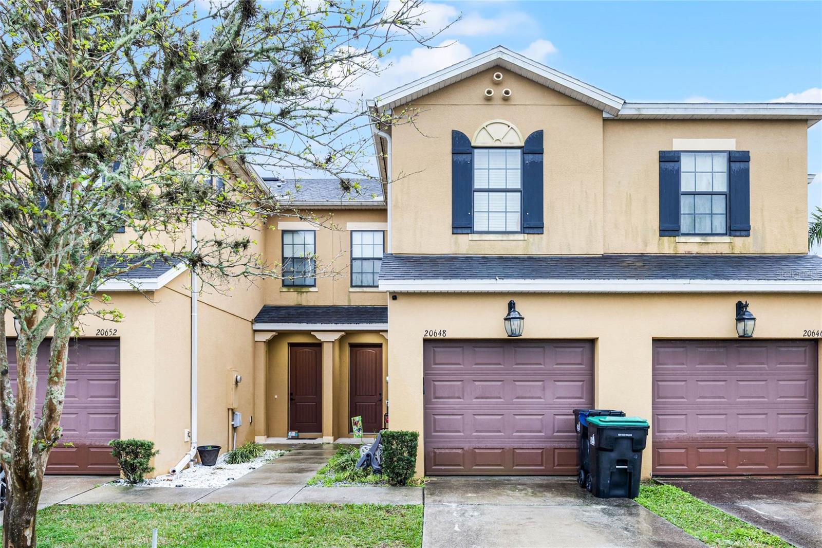 Photo one of 20648 Maxim Pkwy Pkwy Orlando FL 32833 | MLS O6285199