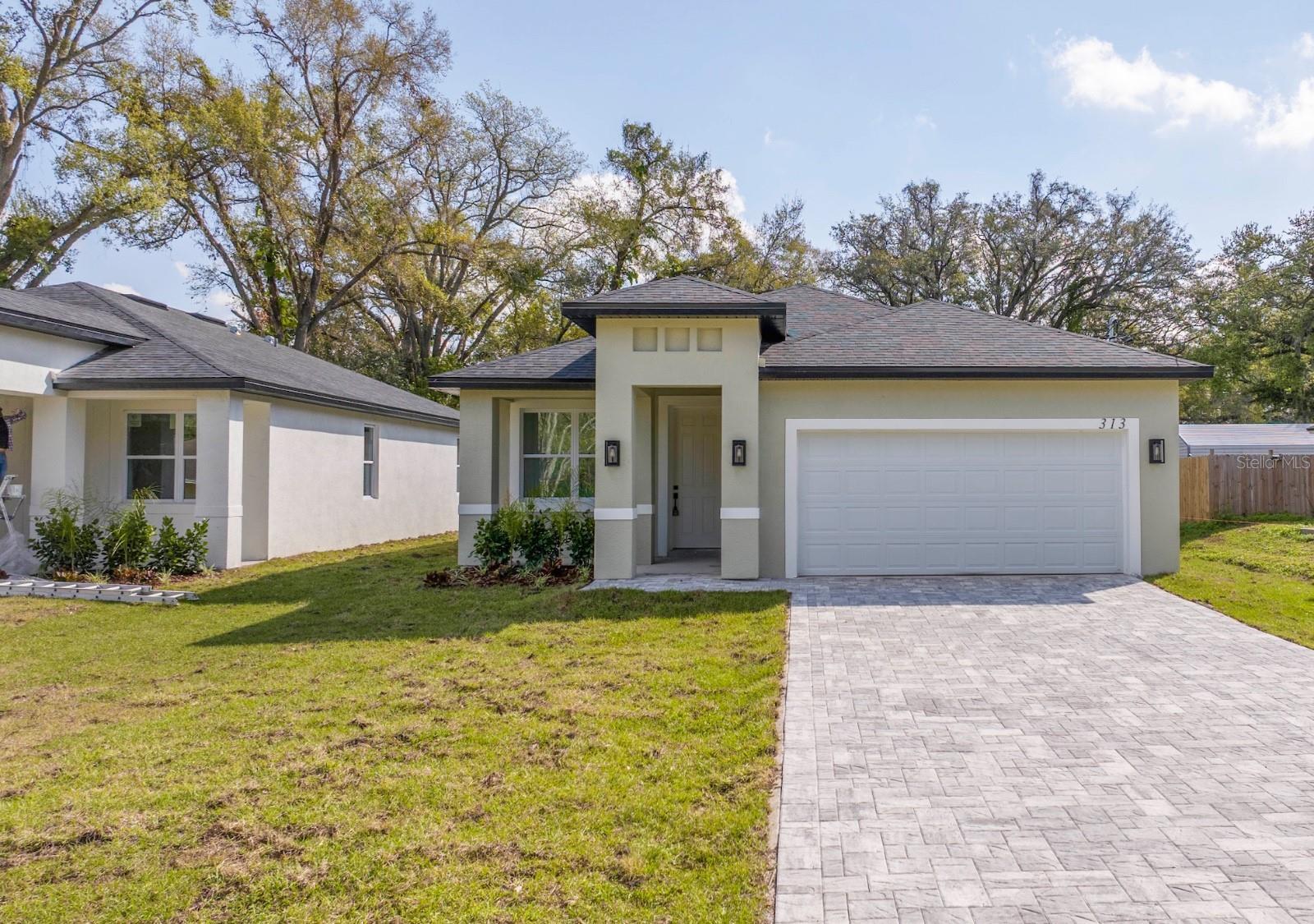 Photo one of 313 Mandrake St Orlando FL 32811 | MLS O6285143