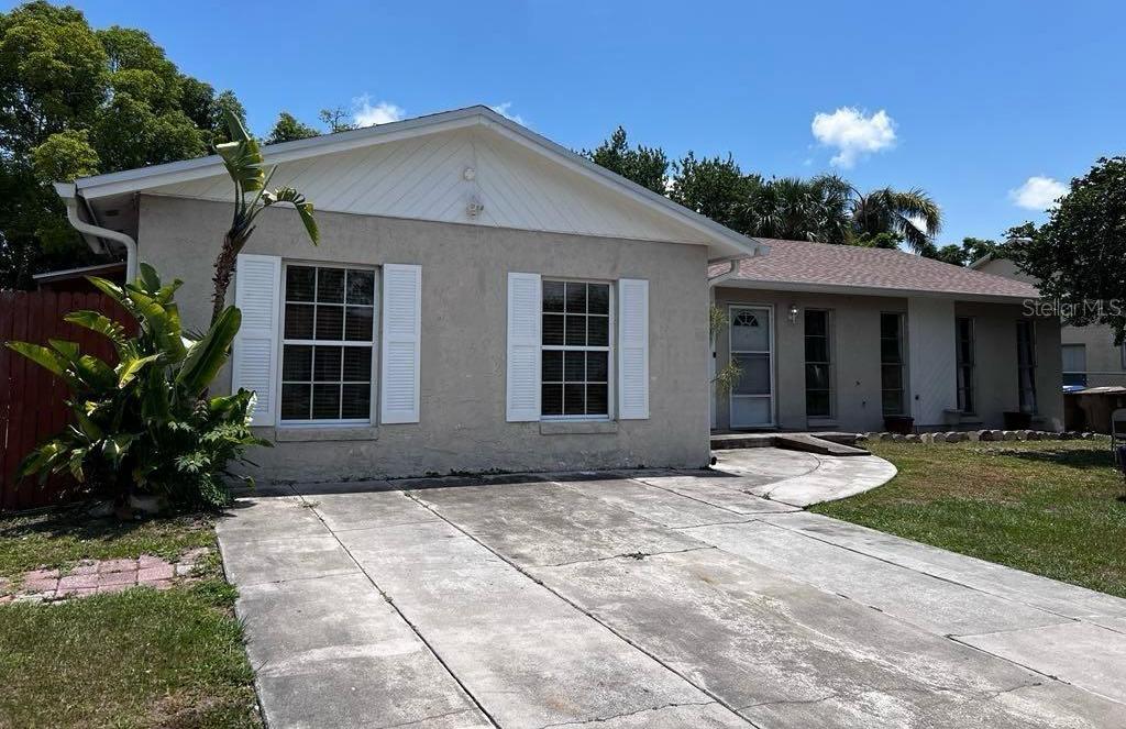 Photo one of 131 San Blas Ave Kissimmee FL 34743 | MLS O6285918