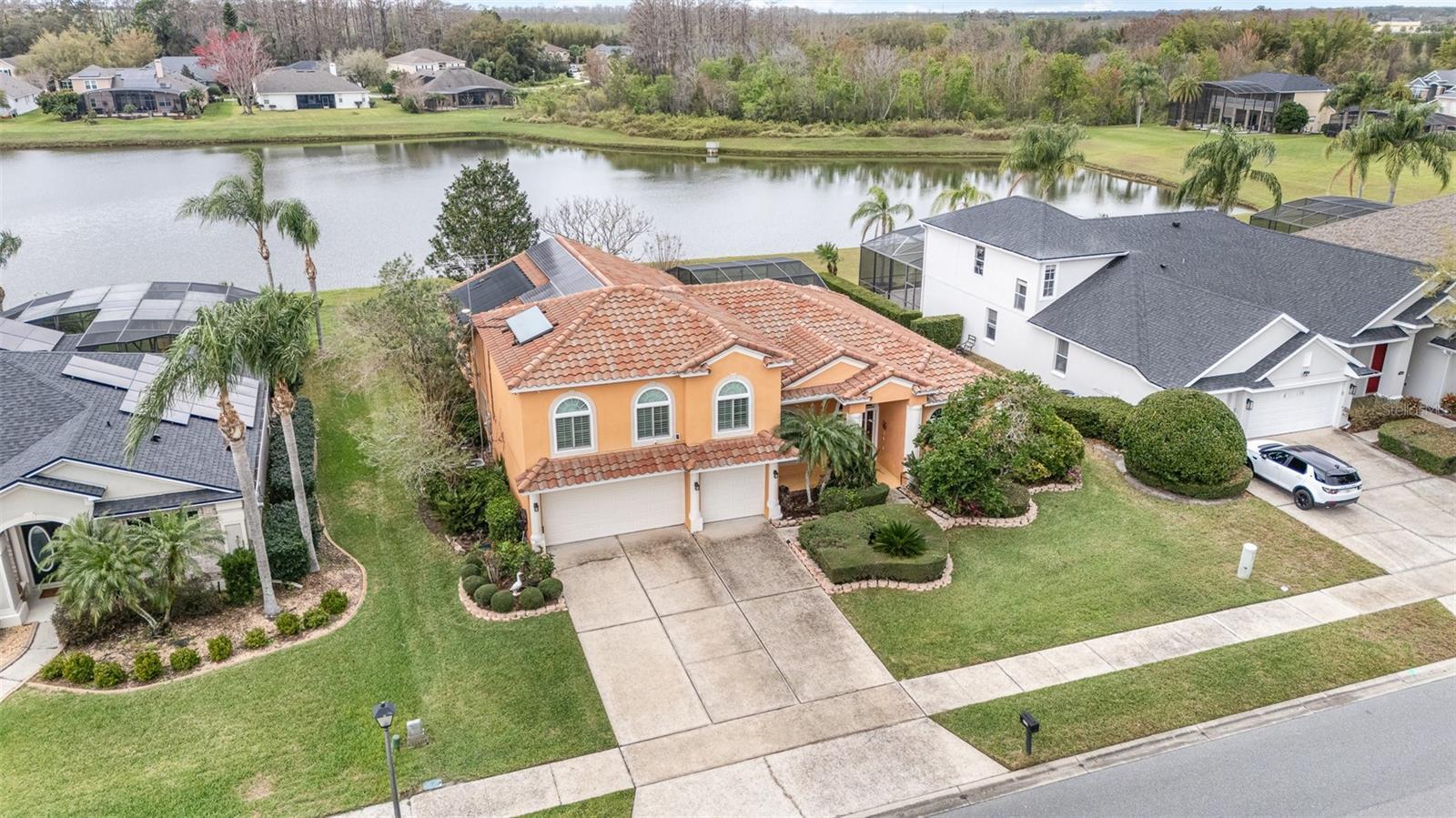 Photo one of 2326 Wintermere Pointe Dr Winter Garden FL 34787 | MLS O6286066