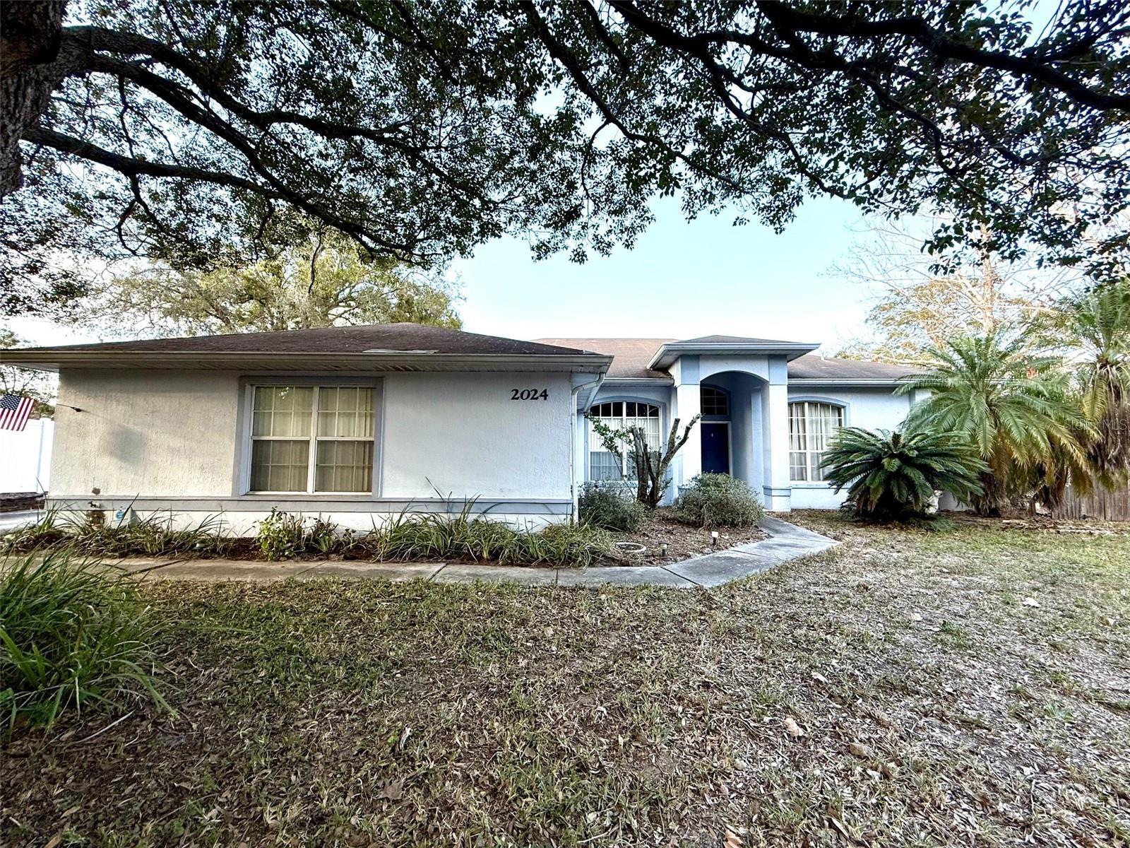 Photo one of 2024 Flaming Arrow Ct Fern Park FL 32730 | MLS O6286338