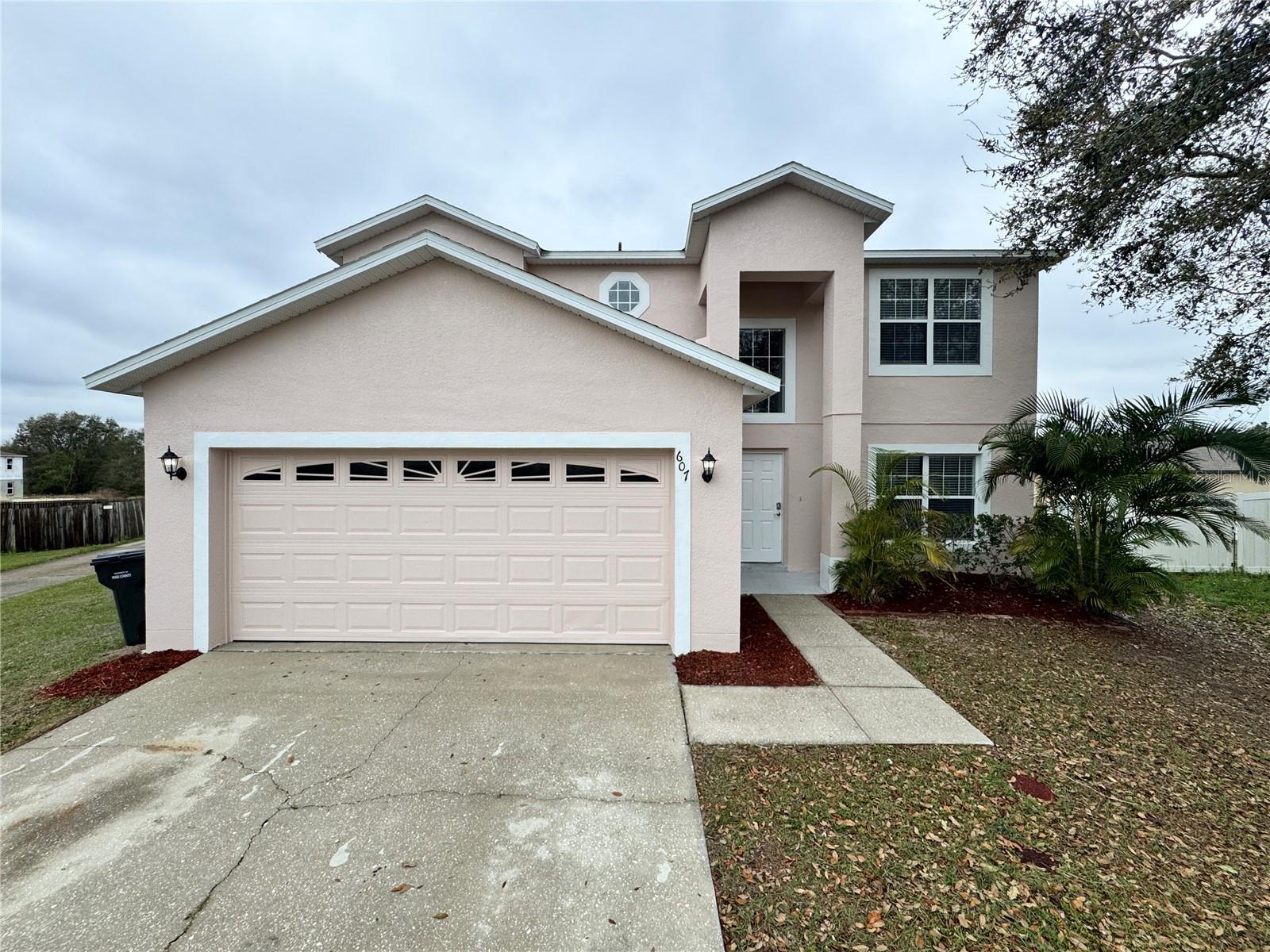 Photo one of 607 Kissimmee Ln Kissimmee FL 34759 | MLS O6286449