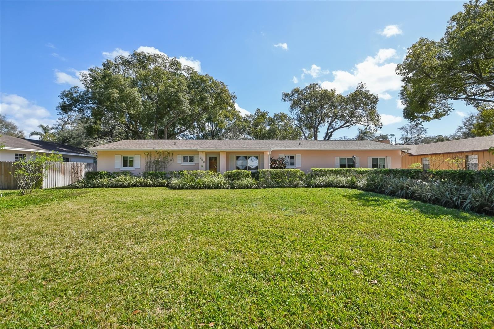 Photo one of 215 Forrest Dr Sanford FL 32773 | MLS O6286596