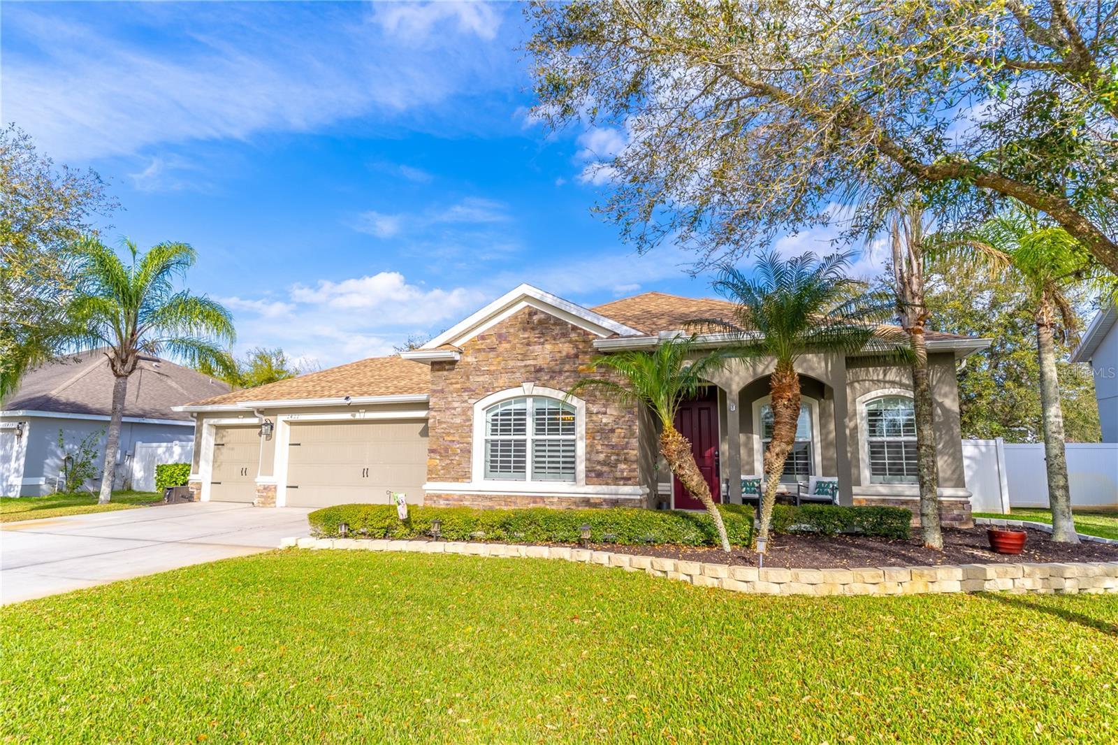 Photo one of 1411 Ellis Fallon Loop Oviedo FL 32765 | MLS O6287068