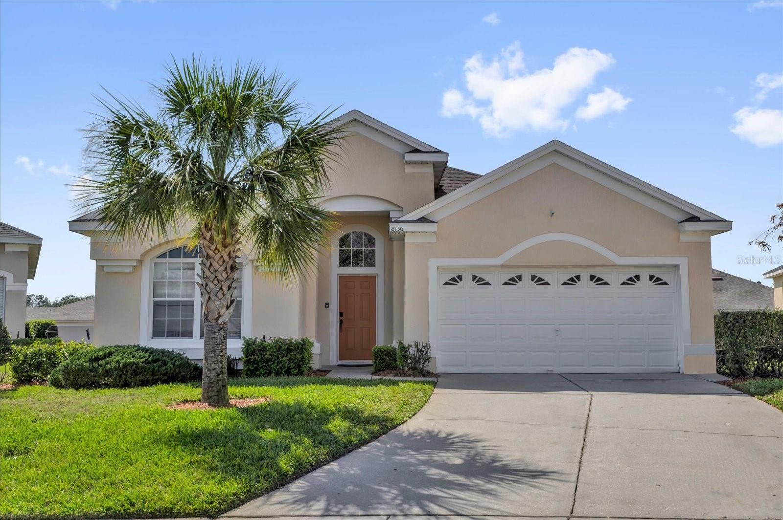 Photo one of 8136 Fan Palm Way Kissimmee FL 34747 | MLS O6287066