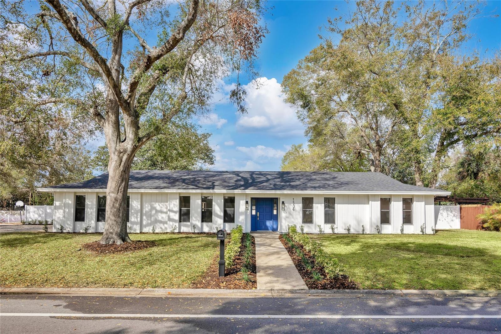 Photo one of 1536 Errol Pkwy Apopka FL 32712 | MLS O6287137