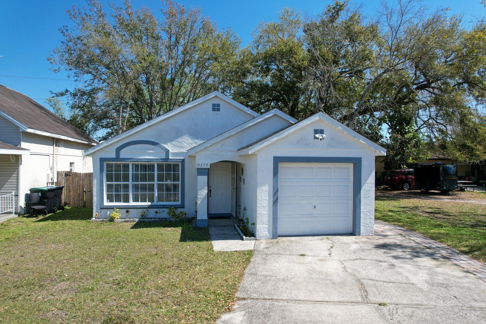 Photo one of 9329 Dearmont Ave Orlando FL 32825 | MLS O6287100