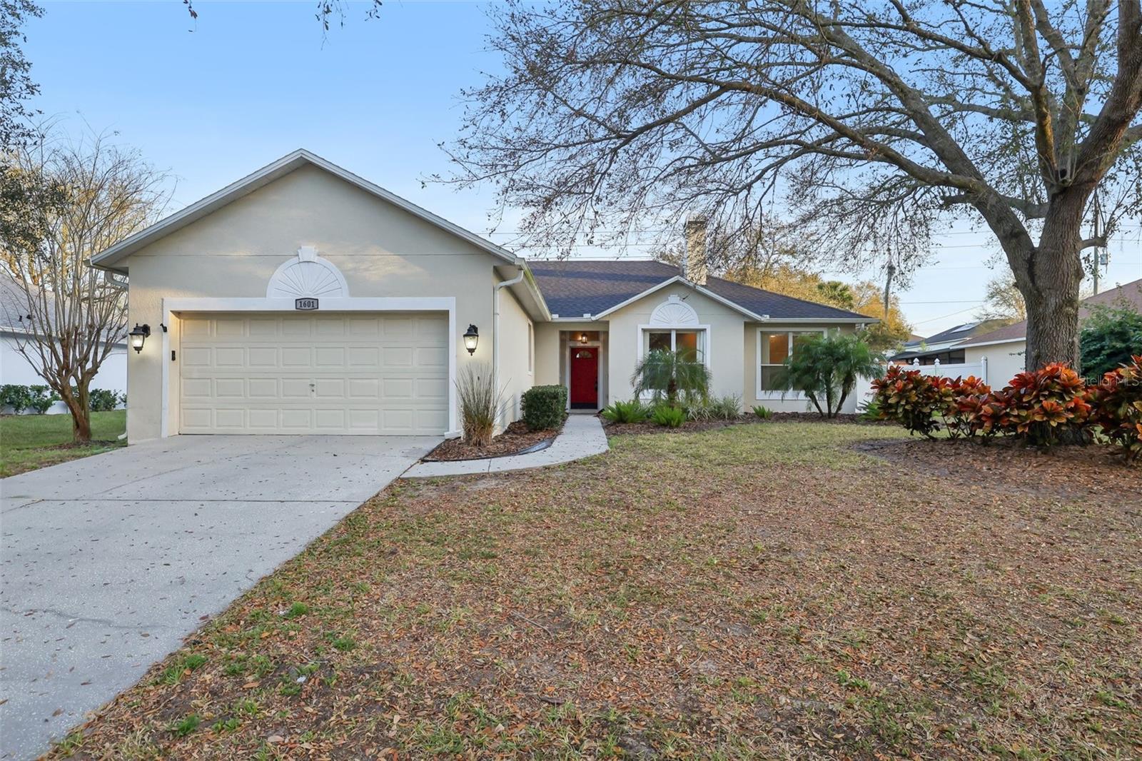 Photo one of 1601 Stoneywood Way Apopka FL 32712 | MLS O6287406