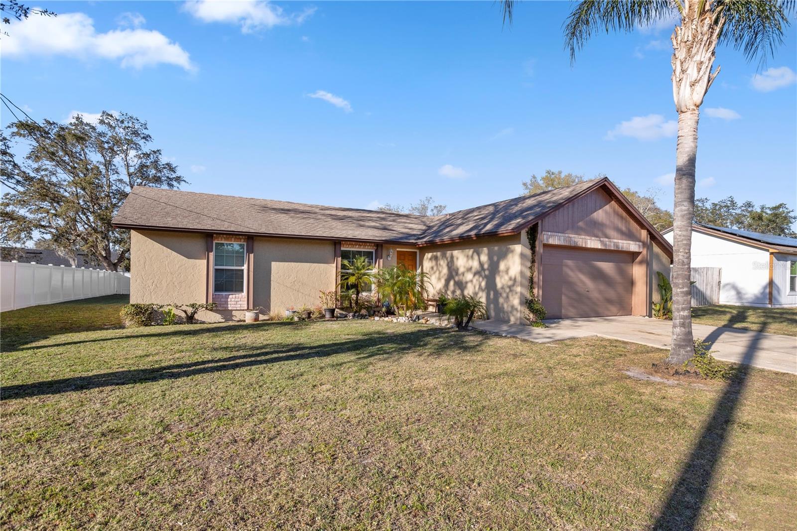 Photo one of 288 Garland Deltona FL 32725 | MLS O6287451