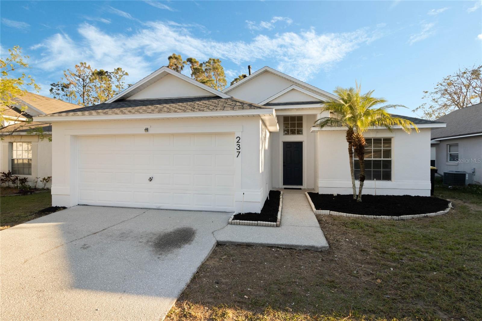 Photo one of 237 Clarinet Way Davenport FL 33896 | MLS O6287901