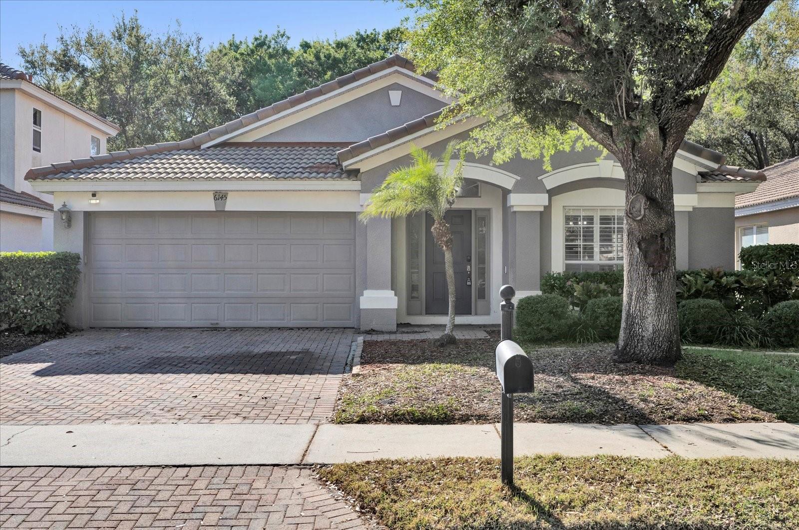 Photo one of 6145 Froggatt St Orlando FL 32835 | MLS O6289444