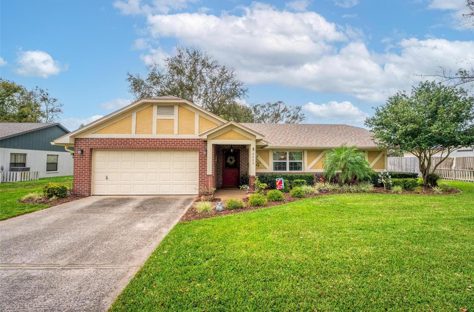 Photo one of 4442 Glenview Ln Winter Park FL 32792 | MLS O6289501