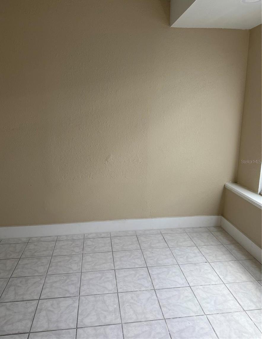 Photo #11