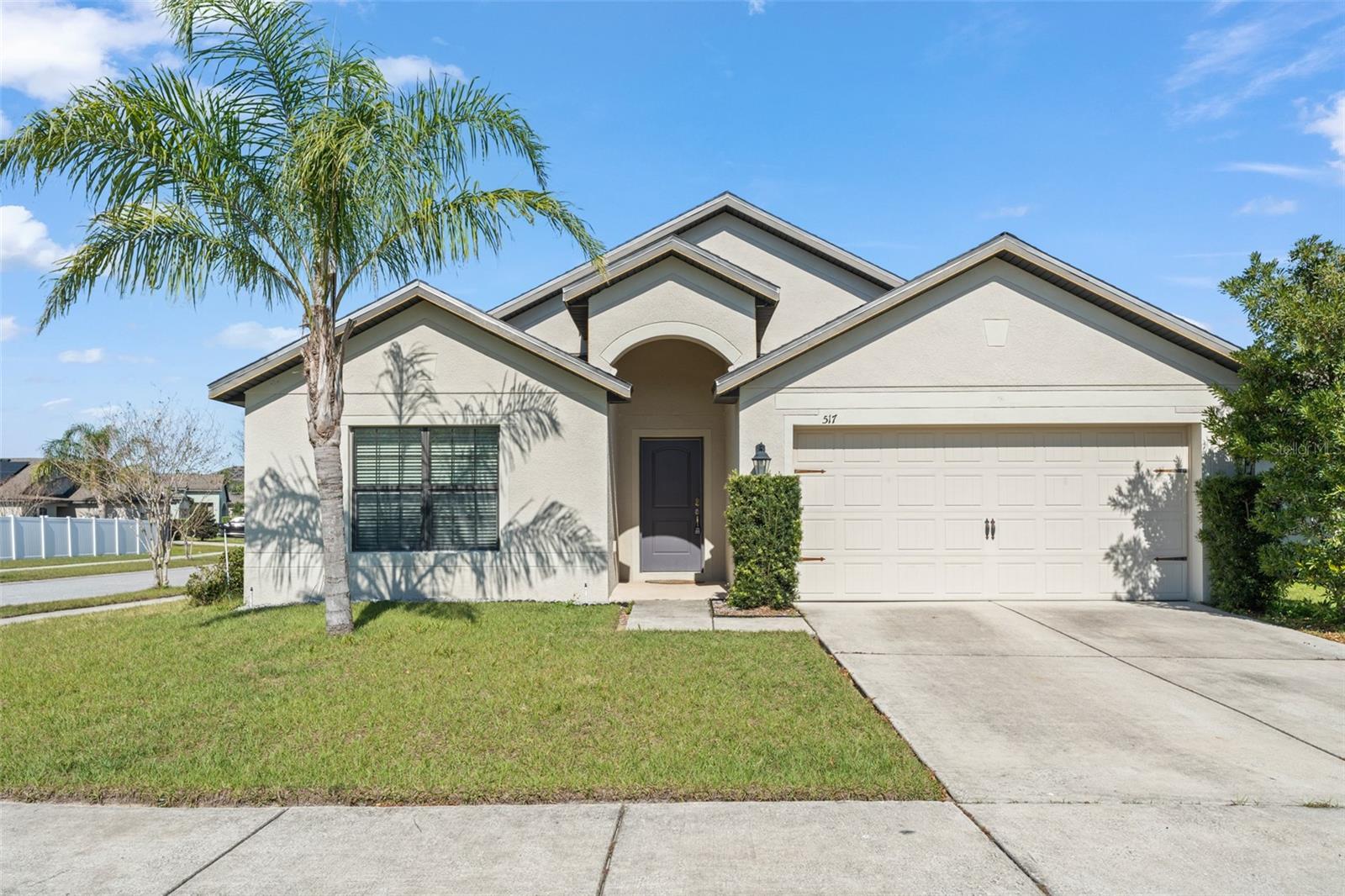 Photo one of 517 Delta Ave Groveland FL 34736 | MLS O6290060