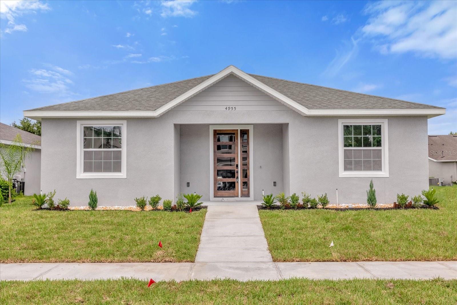 Photo one of 4955 Castle E St Kissimmee FL 34758 | MLS O6290314