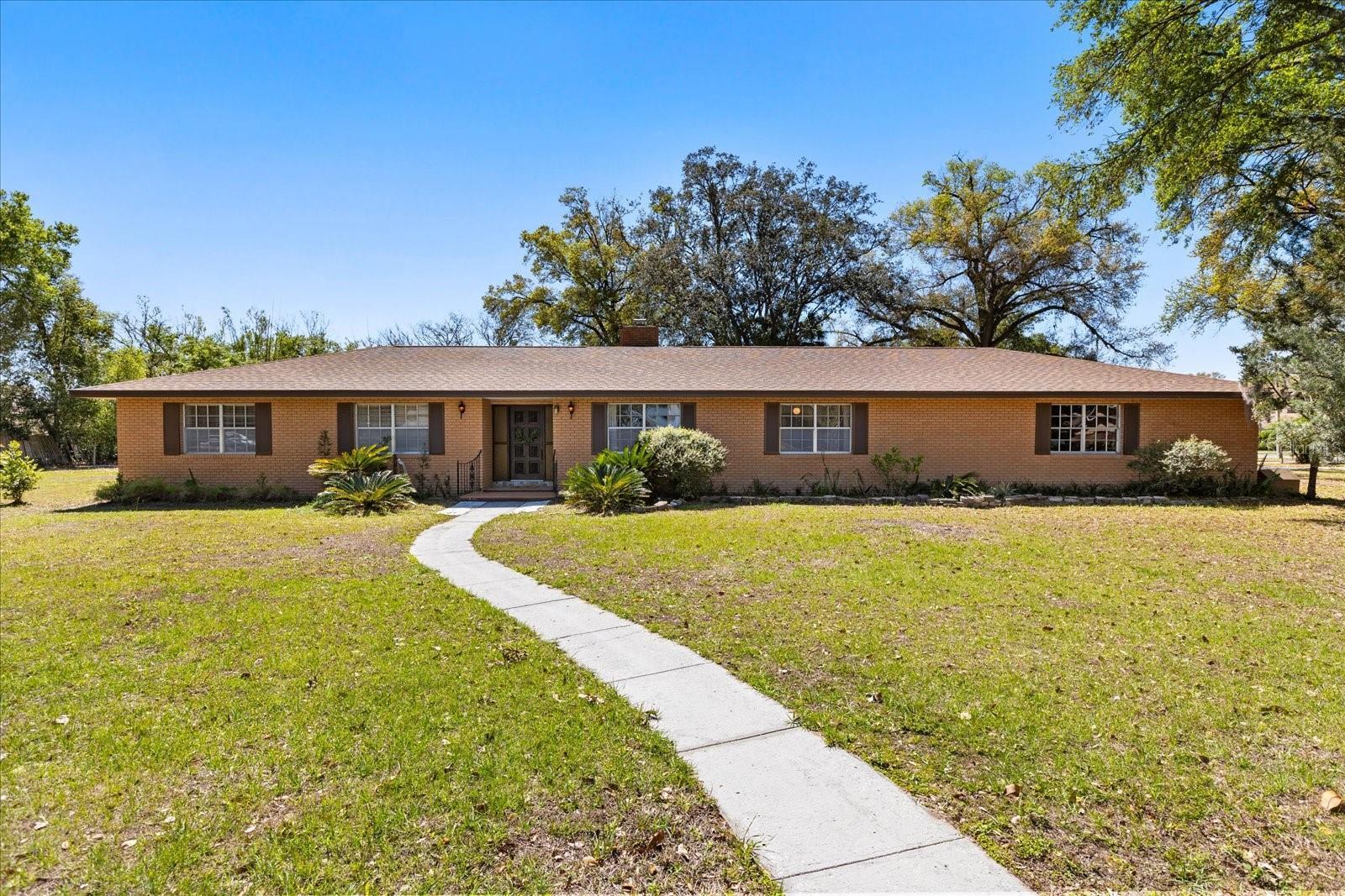 Photo one of 209 Camden Rd Altamonte Springs FL 32714 | MLS O6290555