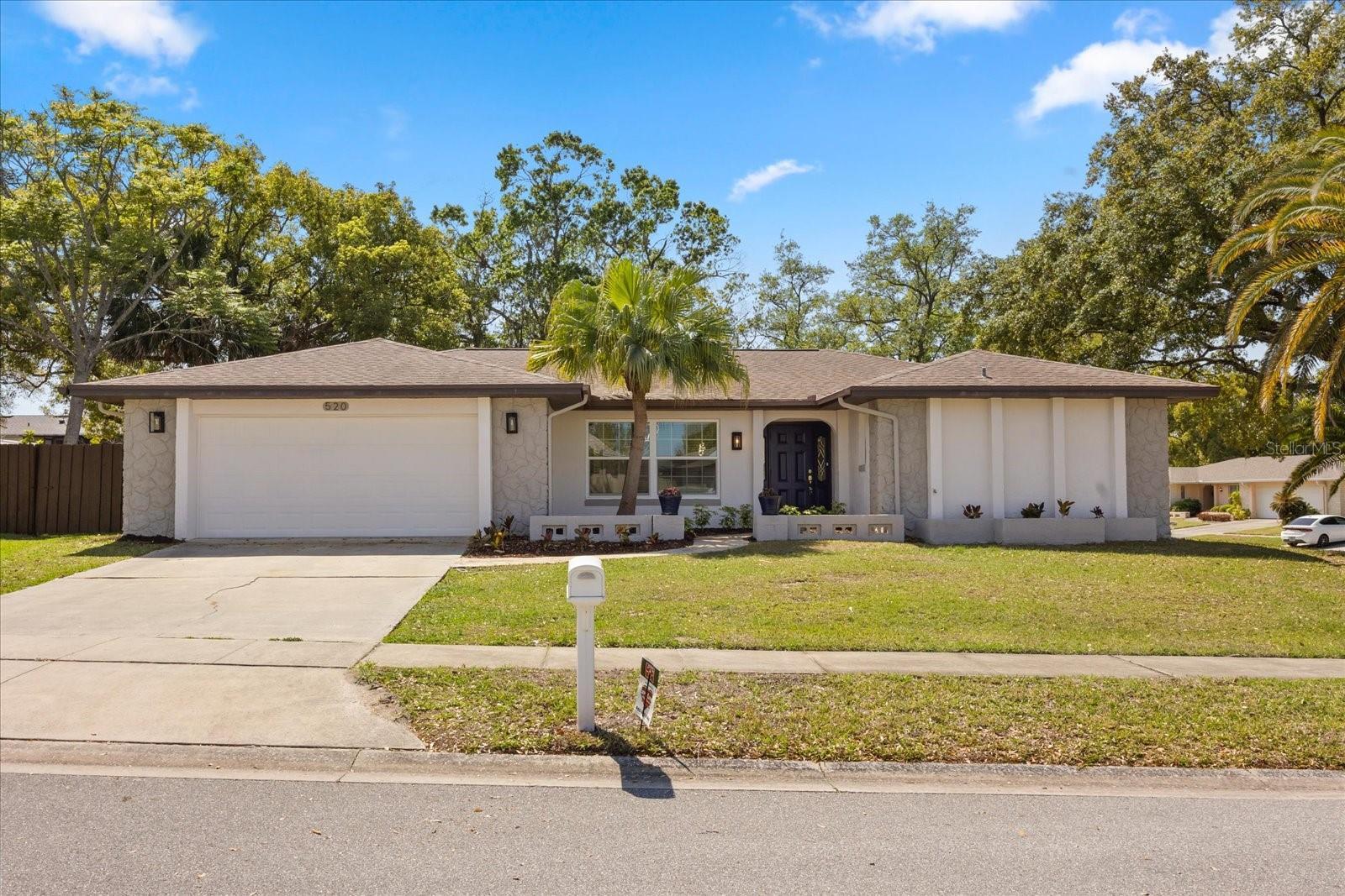 Photo one of 520 Balsawood Ct Altamonte Springs FL 32714 | MLS O6290755