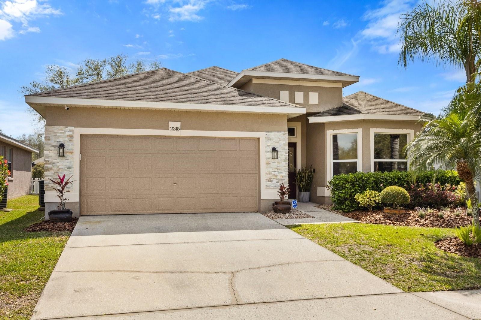 Photo one of 2315 Cypress Trace Cir Orlando FL 32825 | MLS O6291567