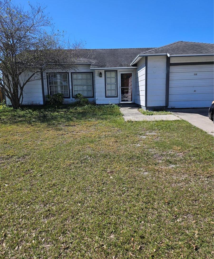 Photo one of 1510 Massa St Kissimmee FL 34744 | MLS O6292356