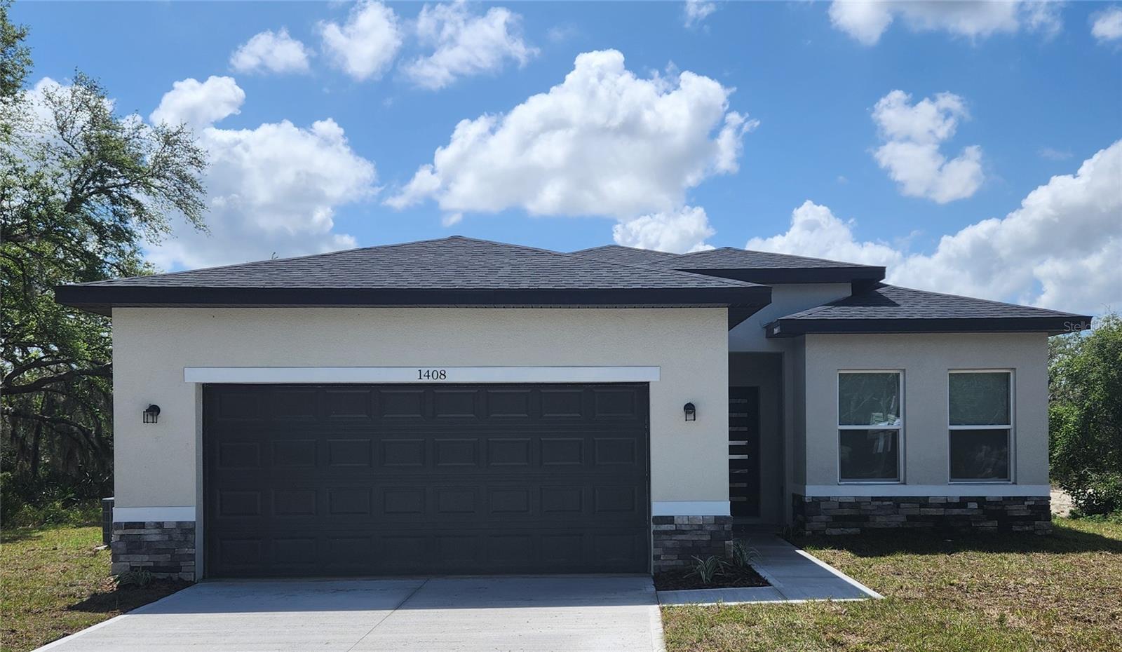 Photo one of 1408 Sarasota Way Kissimmee FL 34759 | MLS O6293047