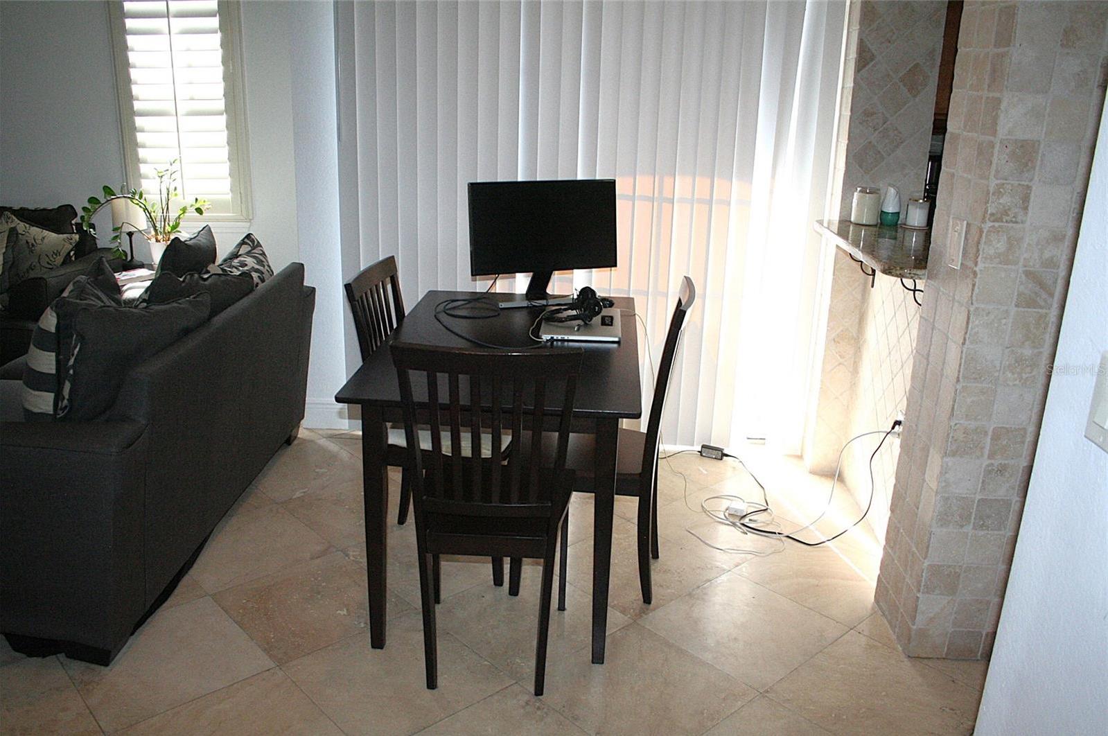 Photo #10