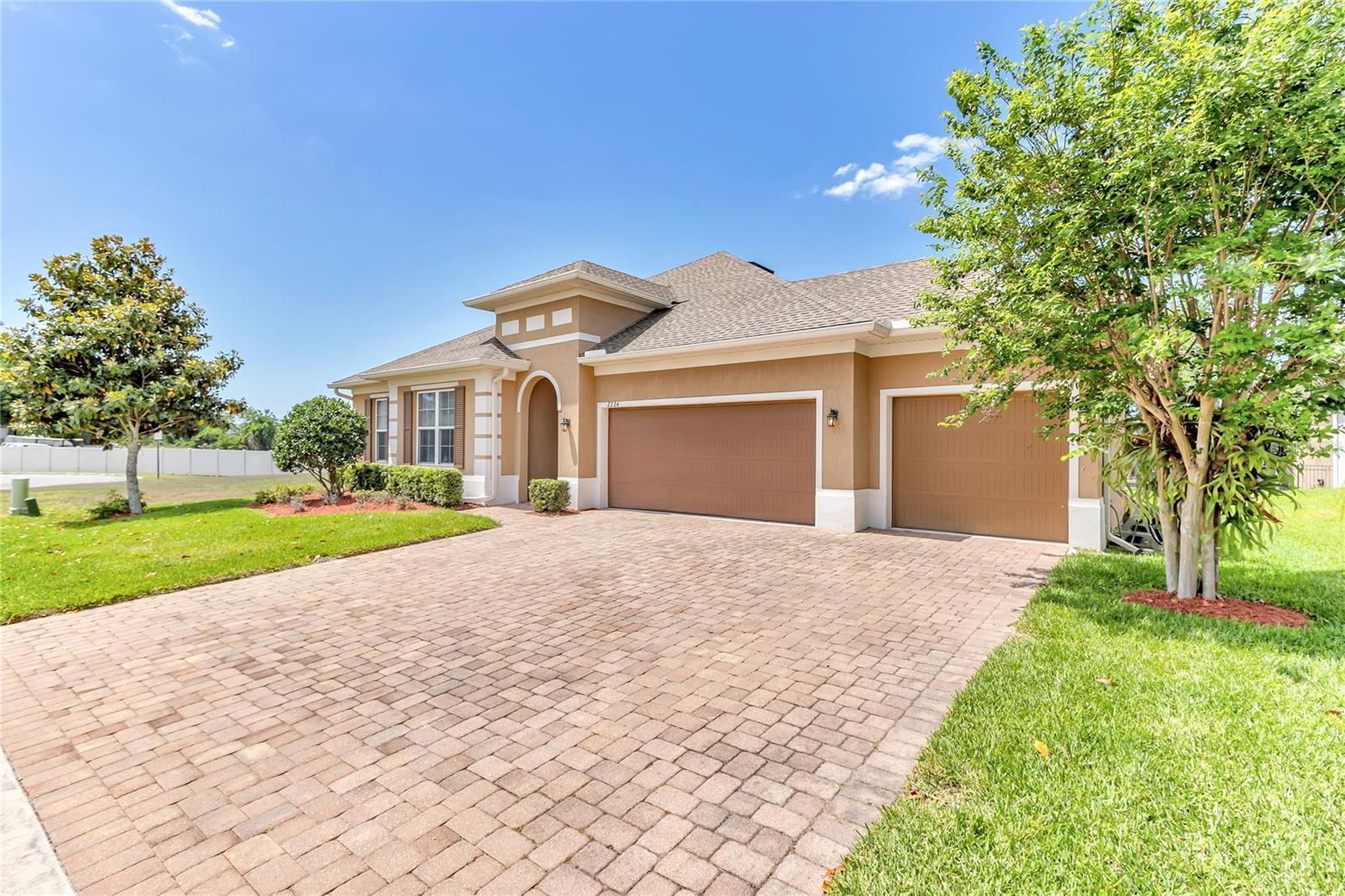 Photo one of 2724 Westyn Cove Ln Ocoee FL 34761 | MLS O6294645