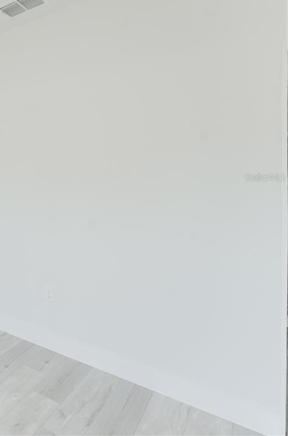 Photo #32