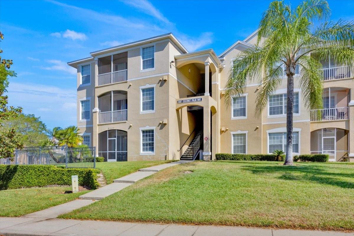 Photo one of 8107 Coconut Palm Way # 102 Kissimmee FL 34747 | MLS O6298834