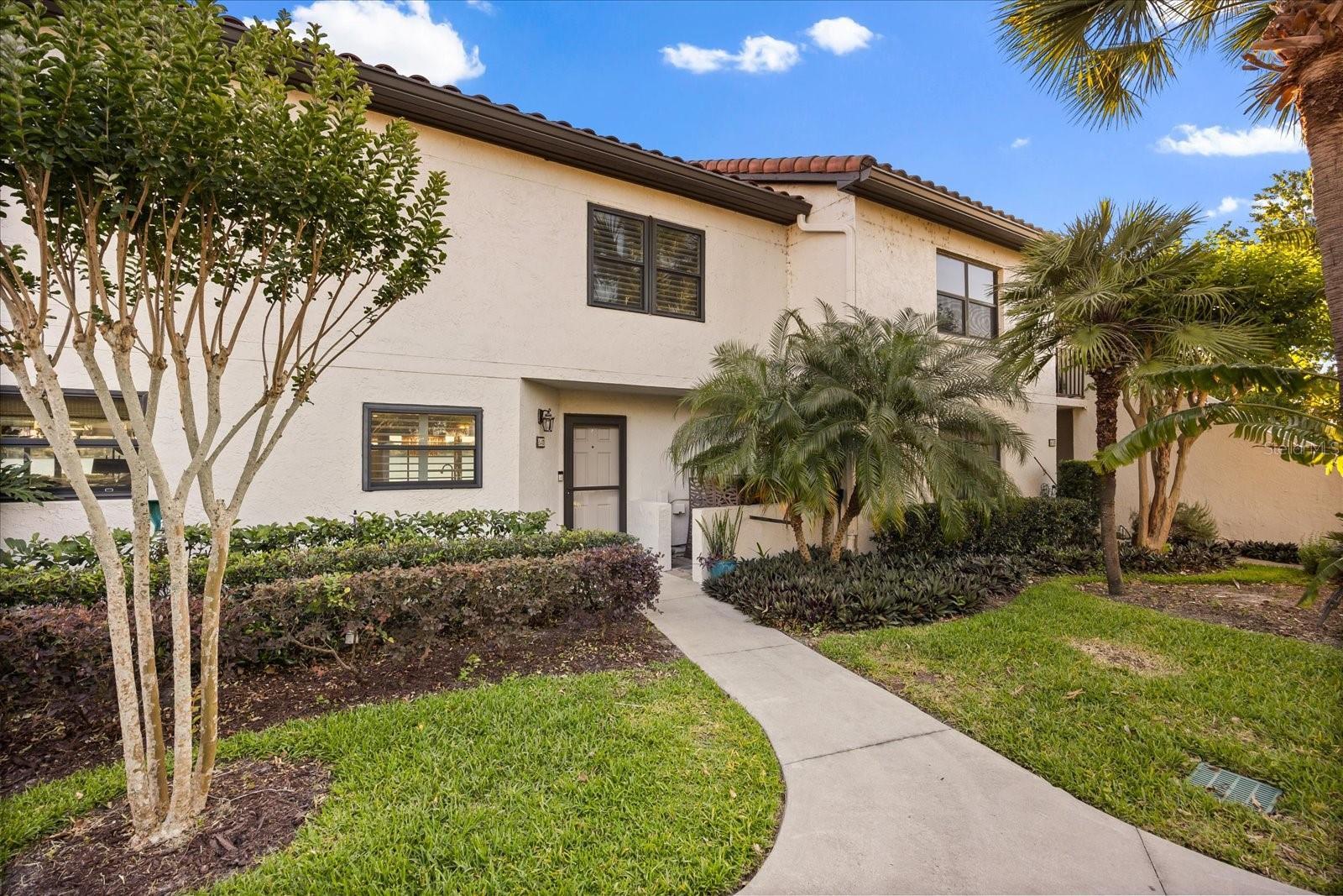 Photo one of 640 Killarney Bay Ct # 4 Winter Park FL 32789 | MLS O6300075