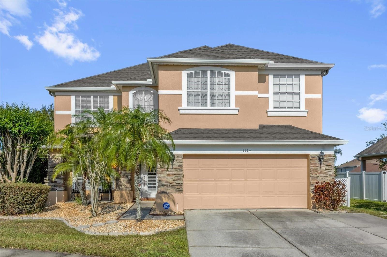 Photo one of 1114 Landale Ct Orlando FL 32828 | MLS O6301538