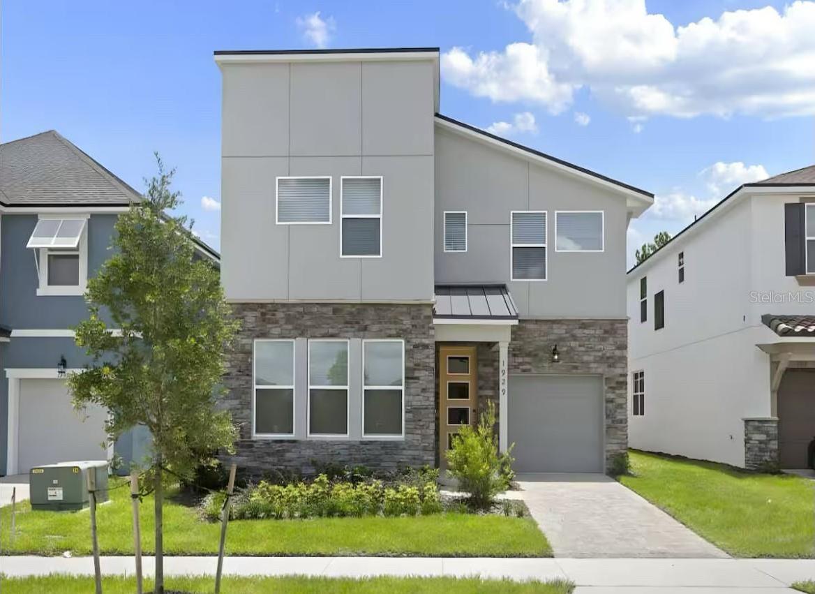 Photo one of 1929 Tropical Palms Cir Kissimmee FL 34747 | MLS O6303971
