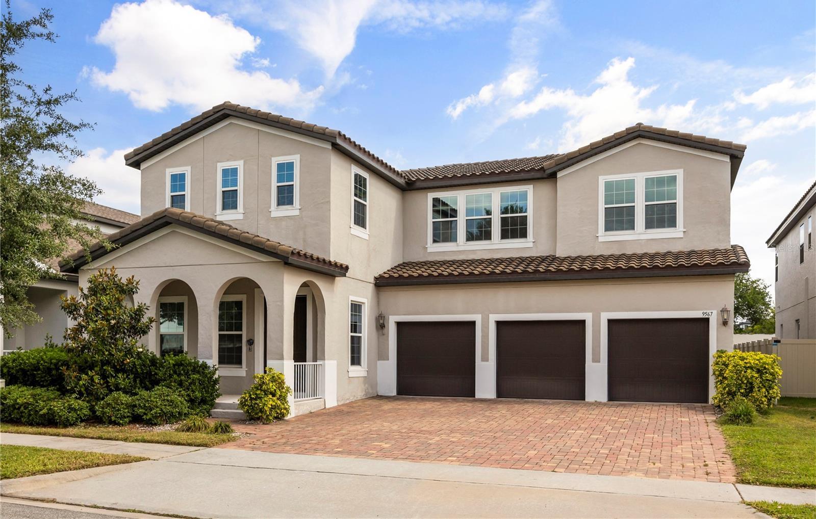 Photo one of 9567 Meadow Hunt Way Winter Garden FL 34787 | MLS O6305335