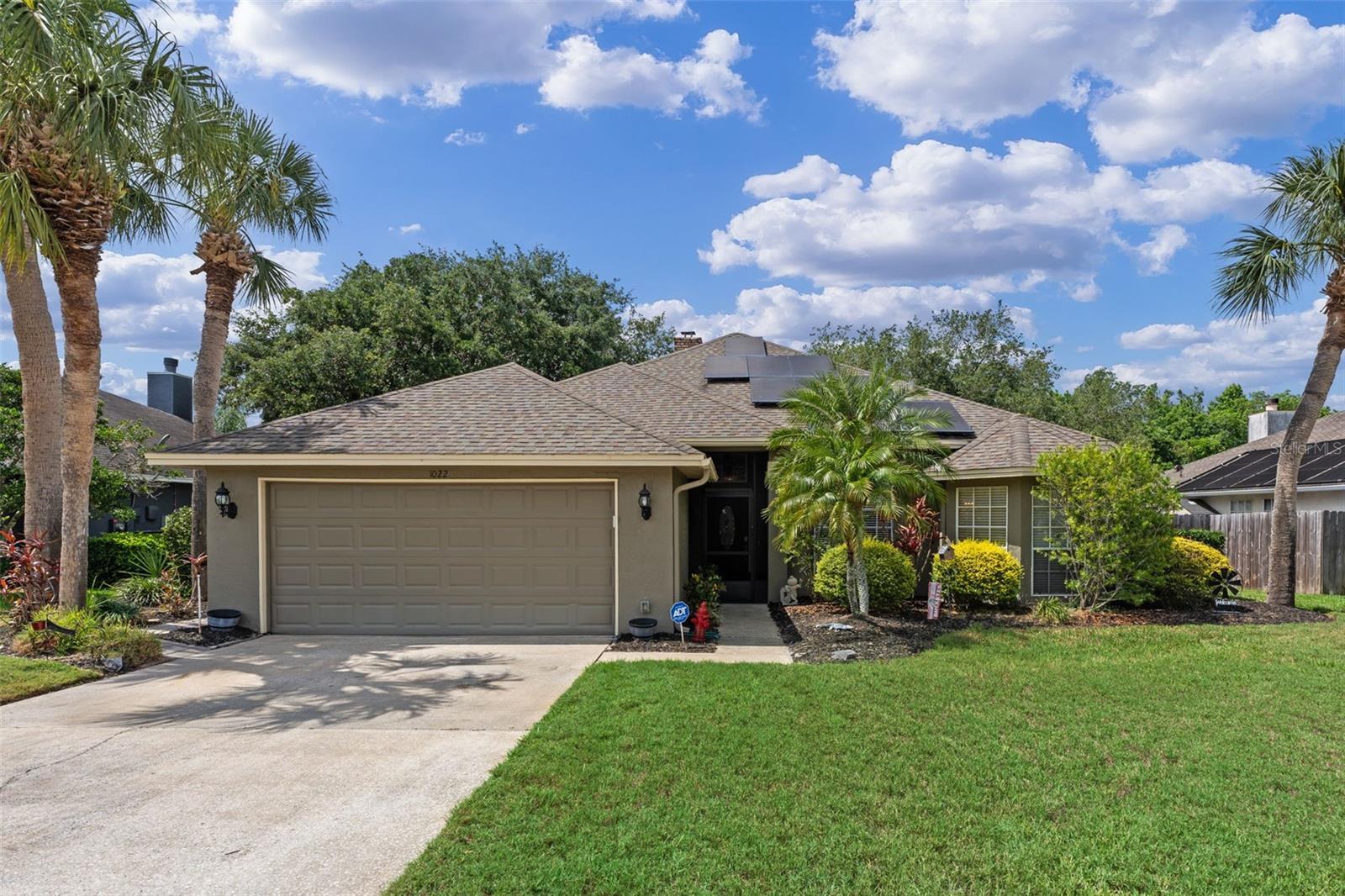 Photo one of 1022 Pinehurst Ct Oviedo FL 32765 | MLS O6306588