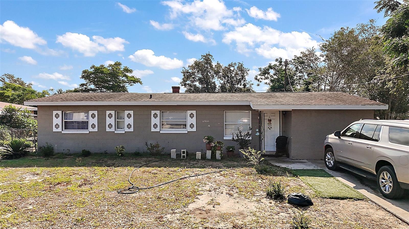 Photo one of 2921 Bon Air Dr Orlando FL 32818 | MLS O6307049
