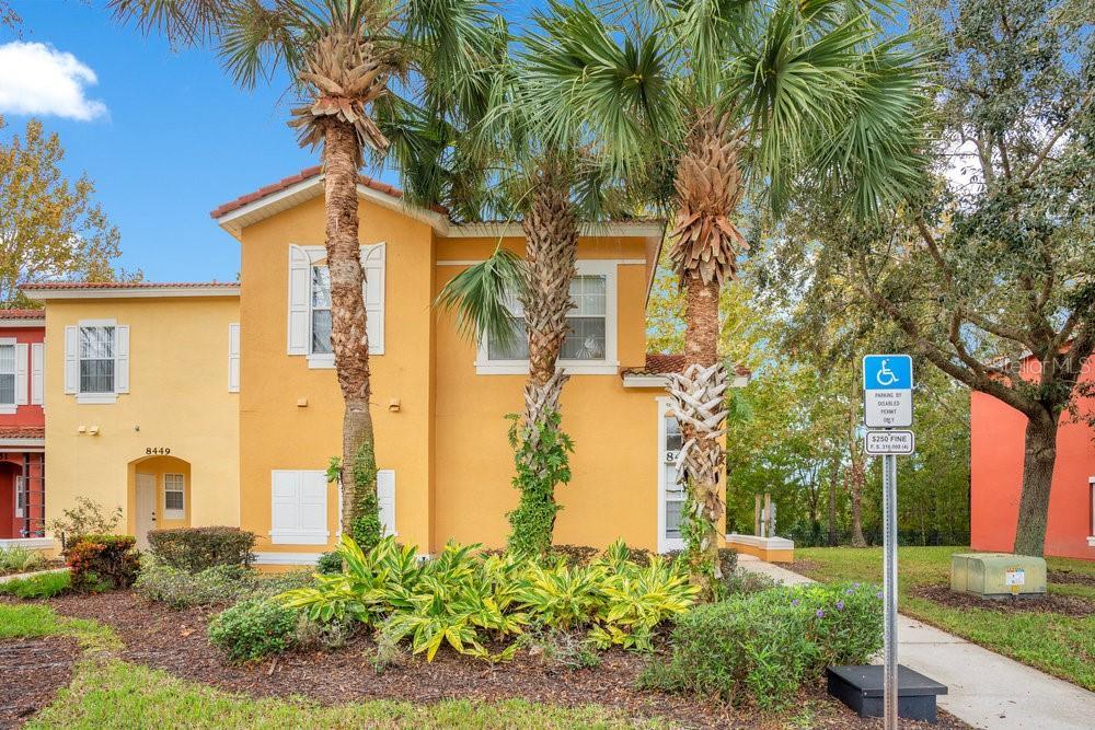 Photo one of 8447 Crystal Cove Loop # 8447 Kissimmee FL 34747 | MLS O6307076