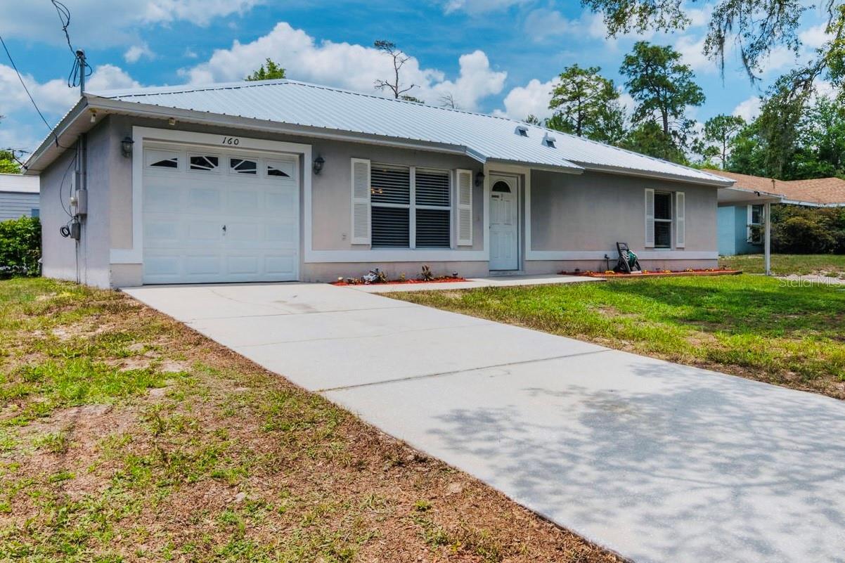 Photo one of 160 Chestnut Ave Orange City FL 32763 | MLS O6311019
