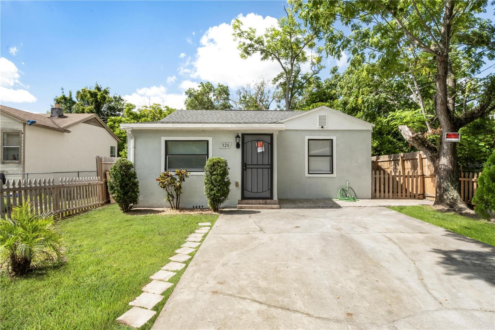 Photo one of 320 Eaton St Maitland FL 32751 | MLS O6317969