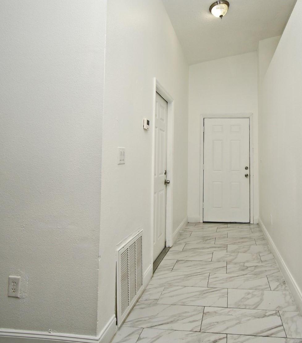 Photo #17