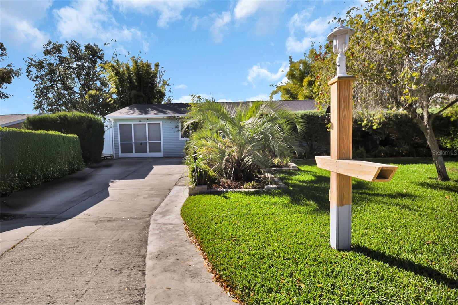 Photo one of 10958 Sw 86Th Ct Ocala FL 34481 | MLS OM694967
