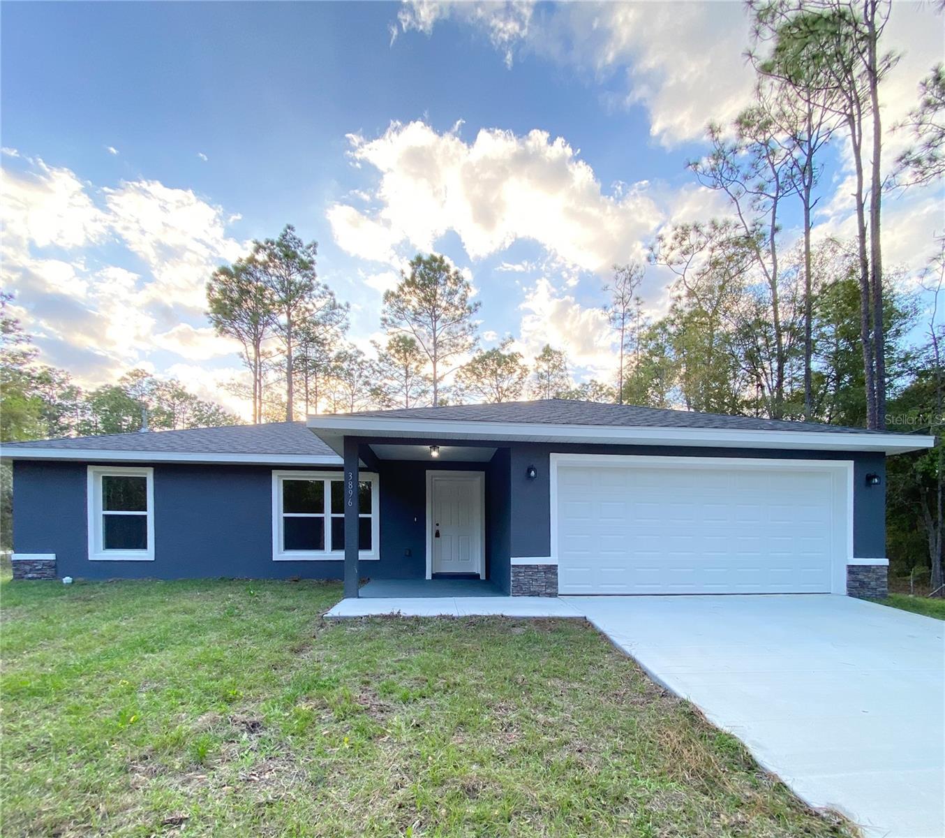 Photo one of 3896 Sw 177Th Ter Dunnellon FL 34432 | MLS OM696229