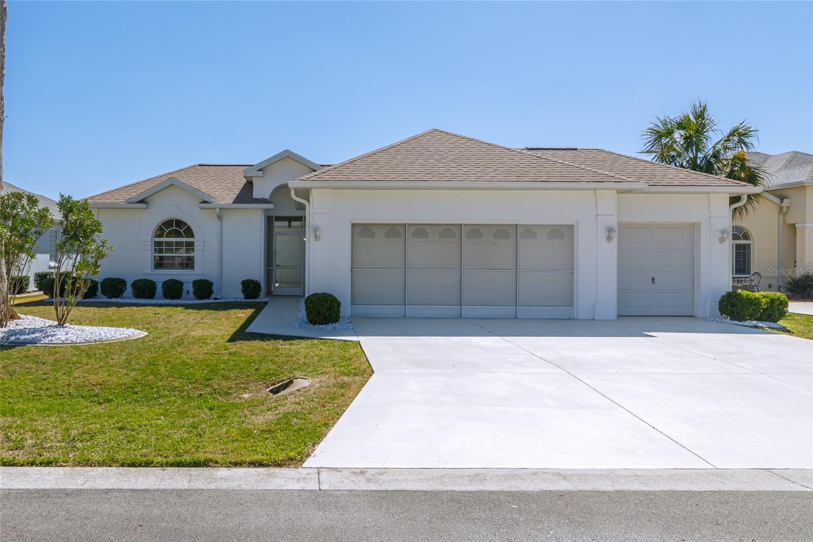 Photo one of 5916 Nw 27Th Pl Ocala FL 34482 | MLS OM696317