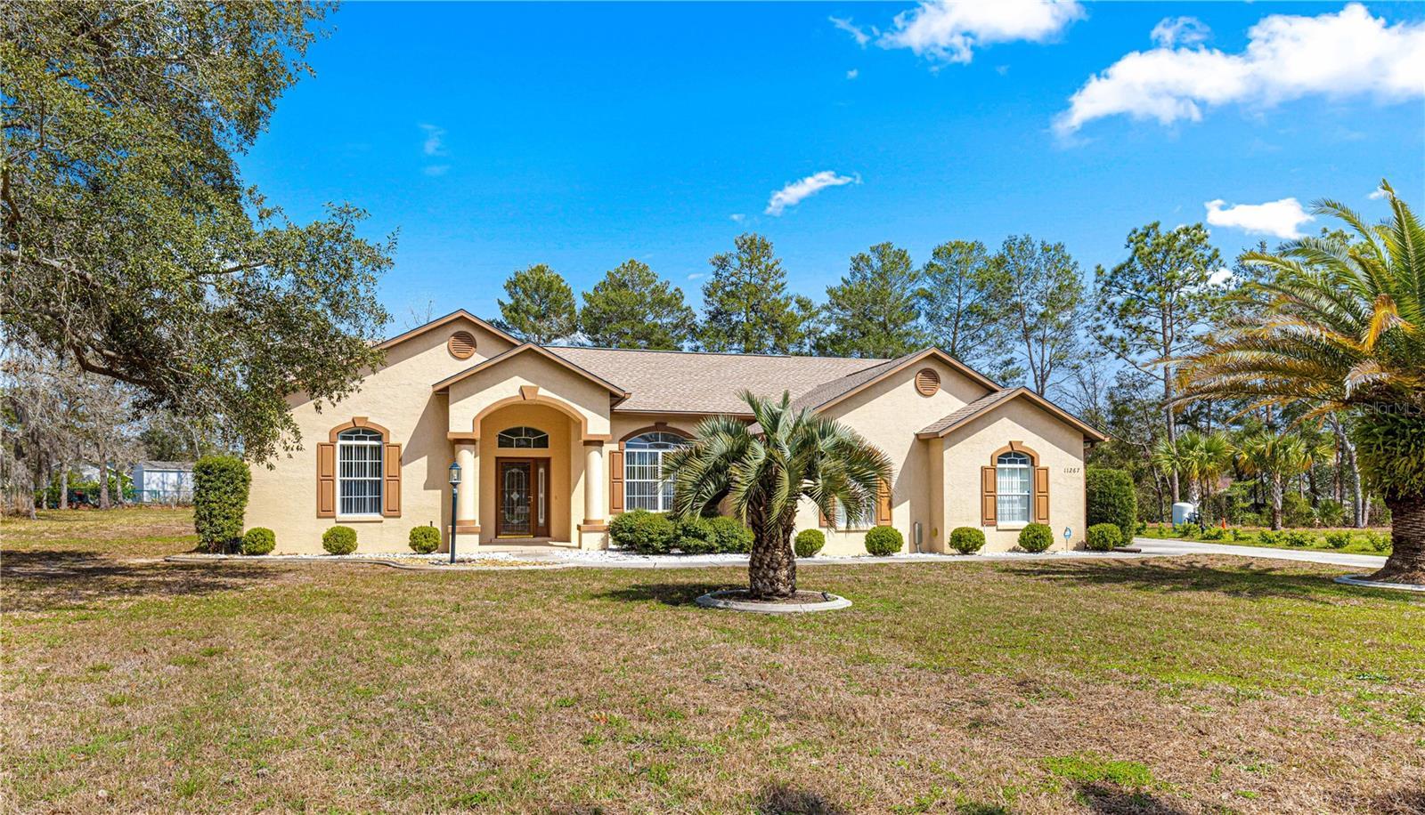 Photo one of 11267 Sw 51St Ave Ocala FL 34476 | MLS OM696701