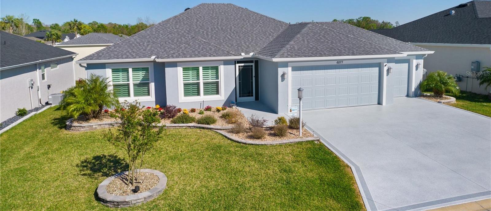 Photo one of 6877 Minchew Cir The Villages FL 34762 | MLS OM697183