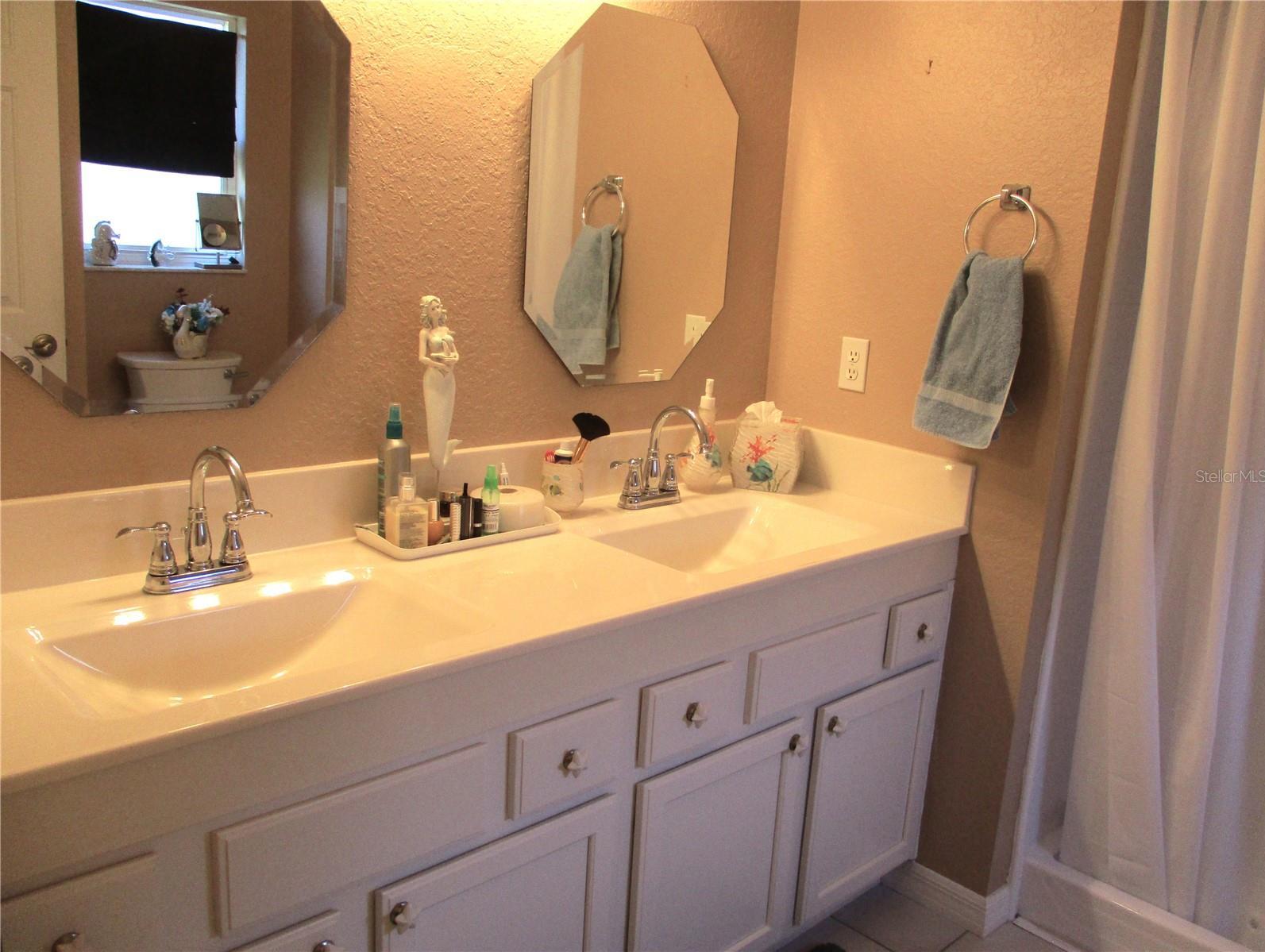 Photo #32