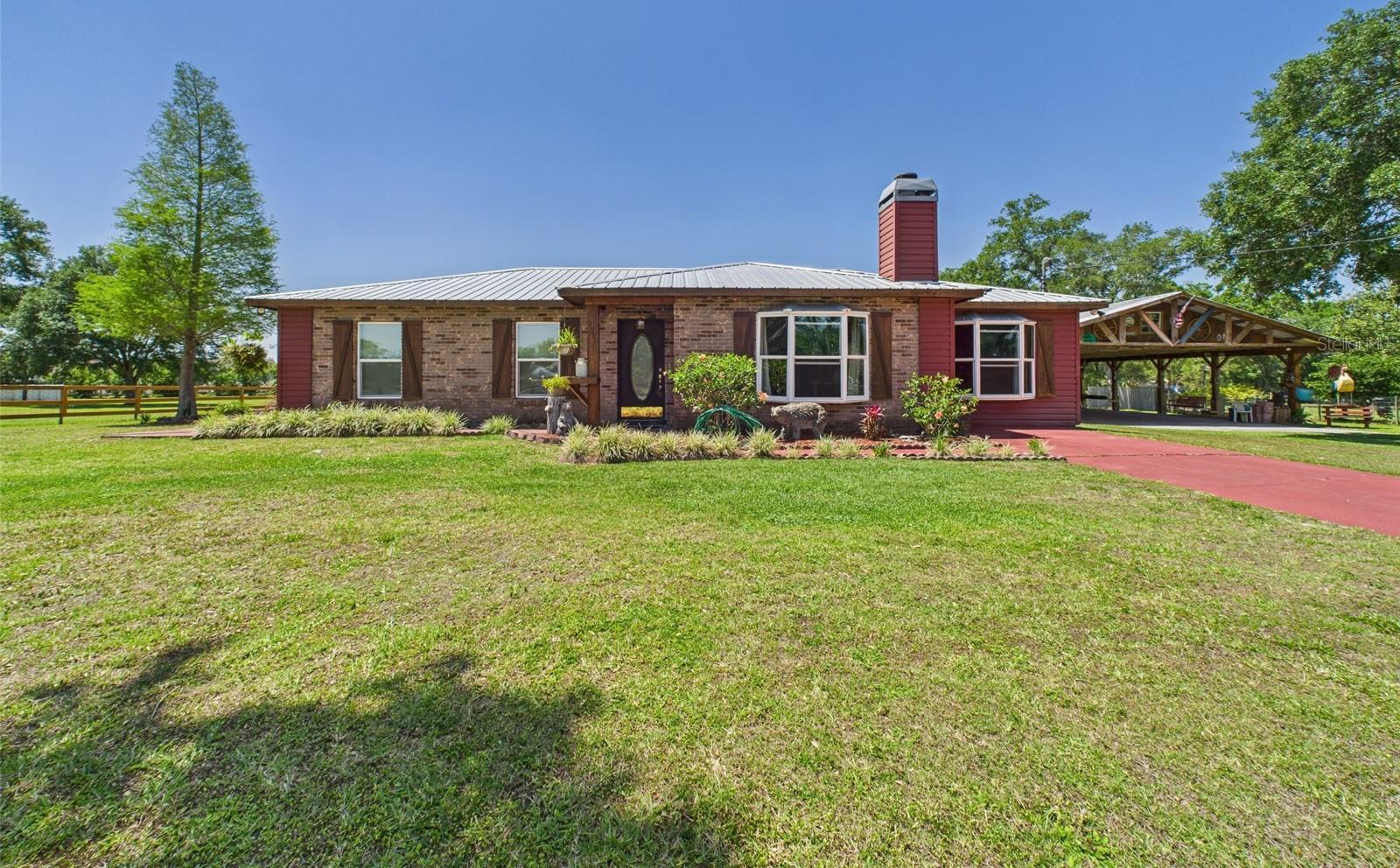 Photo one of 2726 Prine Rd Lakeland FL 33810 | MLS P4934484