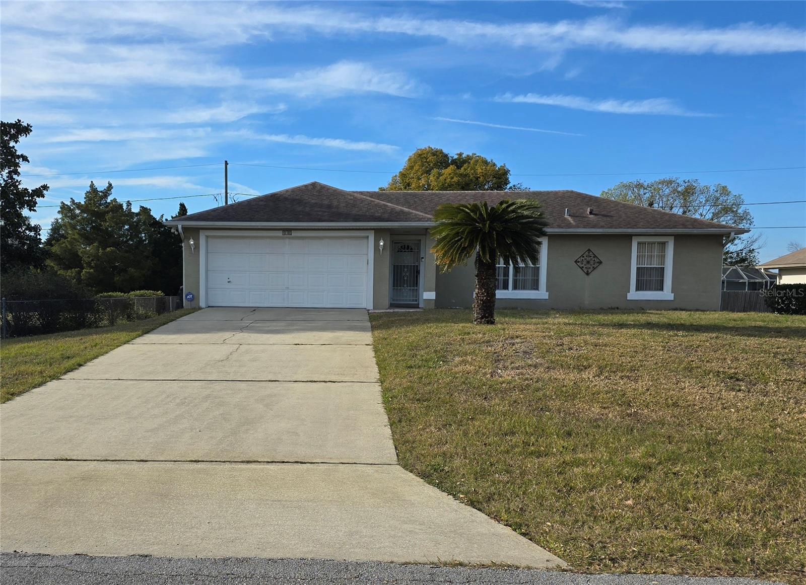 Photo one of 832 Shenandoah Ave Deltona FL 32725 | MLS R4909054