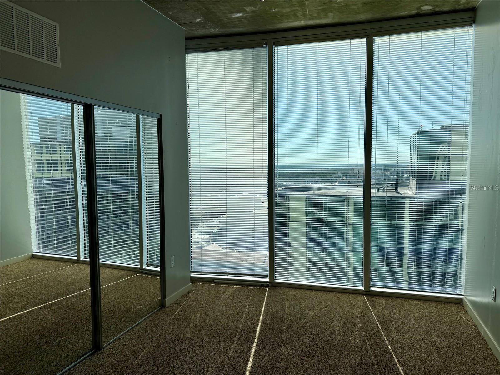 Photo #6